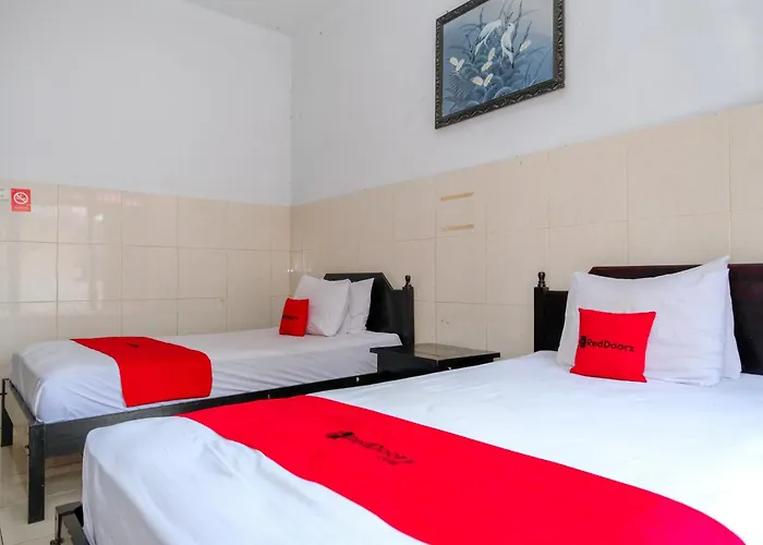 Reddoorz At Dewata Indah Hotel 2*