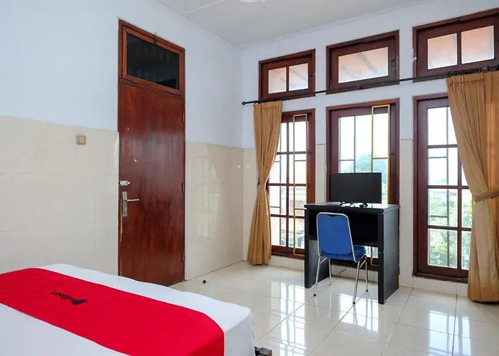 Reddoorz At Dewata Indah Hotel