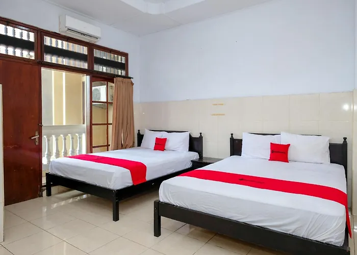 Hotel Reddoorz At Dewata Indah 2*